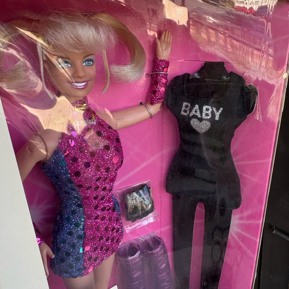 Baby Spice Doll - Picture 3 of 3